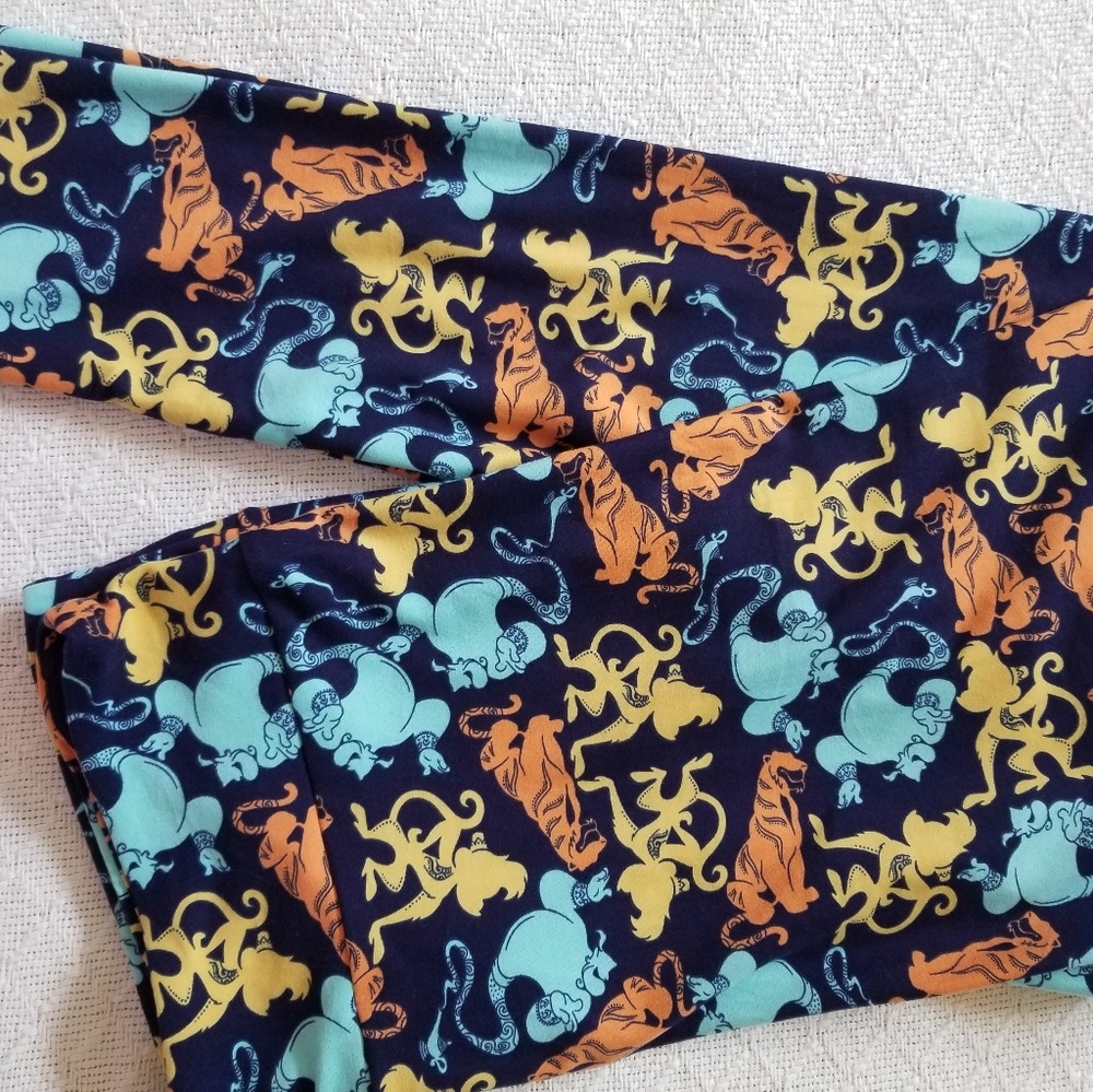 LuLaRoe Disney Leggings size TC2